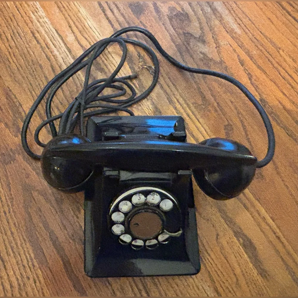 Western Electric Model 302 Bell Systems 1940’s Rotary Phone - Picture 4 of 4
